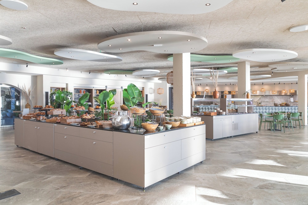 Mangia's Sardinia Resort 7/49