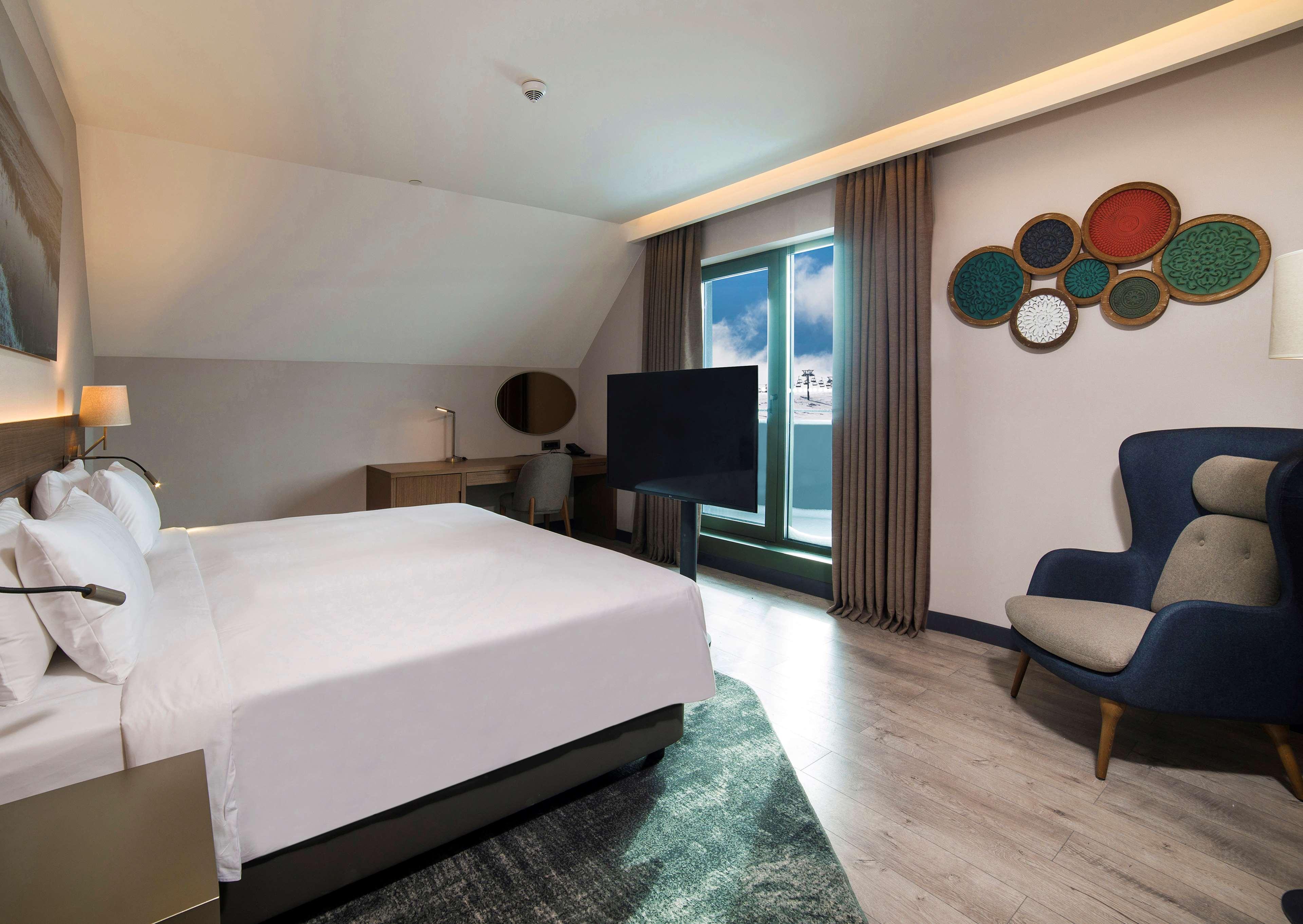 جناح جونيور بإطلالة على الجبل بشرفة، Radisson Blu Hotel Mount Erciyes 5/10