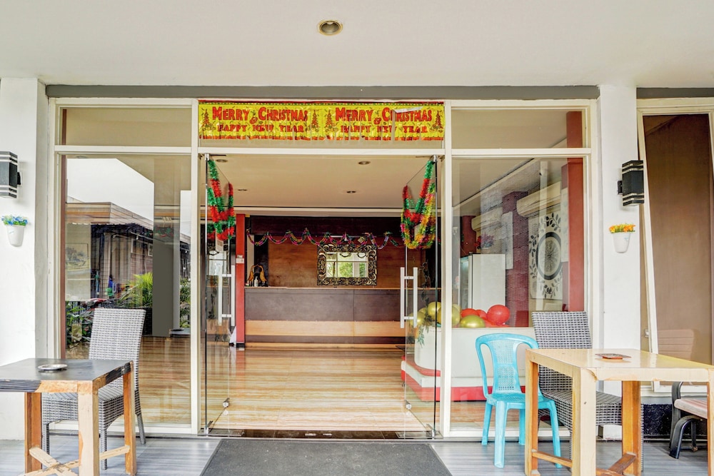 Hotel O Siwalankerto Near Surabaya Carnival 16/47