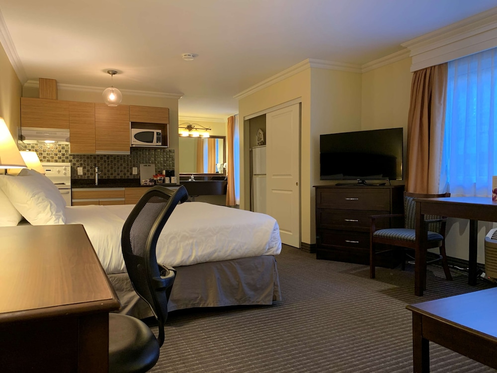 Best Western Plus Burnaby Hotel 19/76