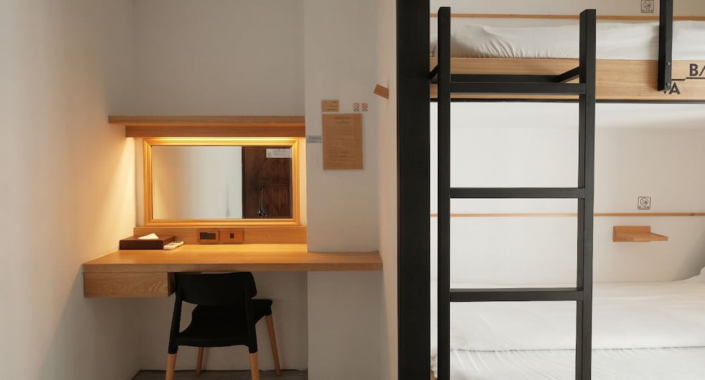 JOURNEY HOSTEL 57/68