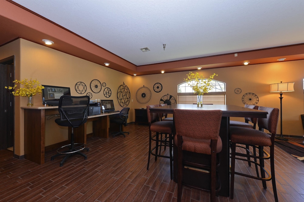 Best Western Plus Rama Inn 47/54