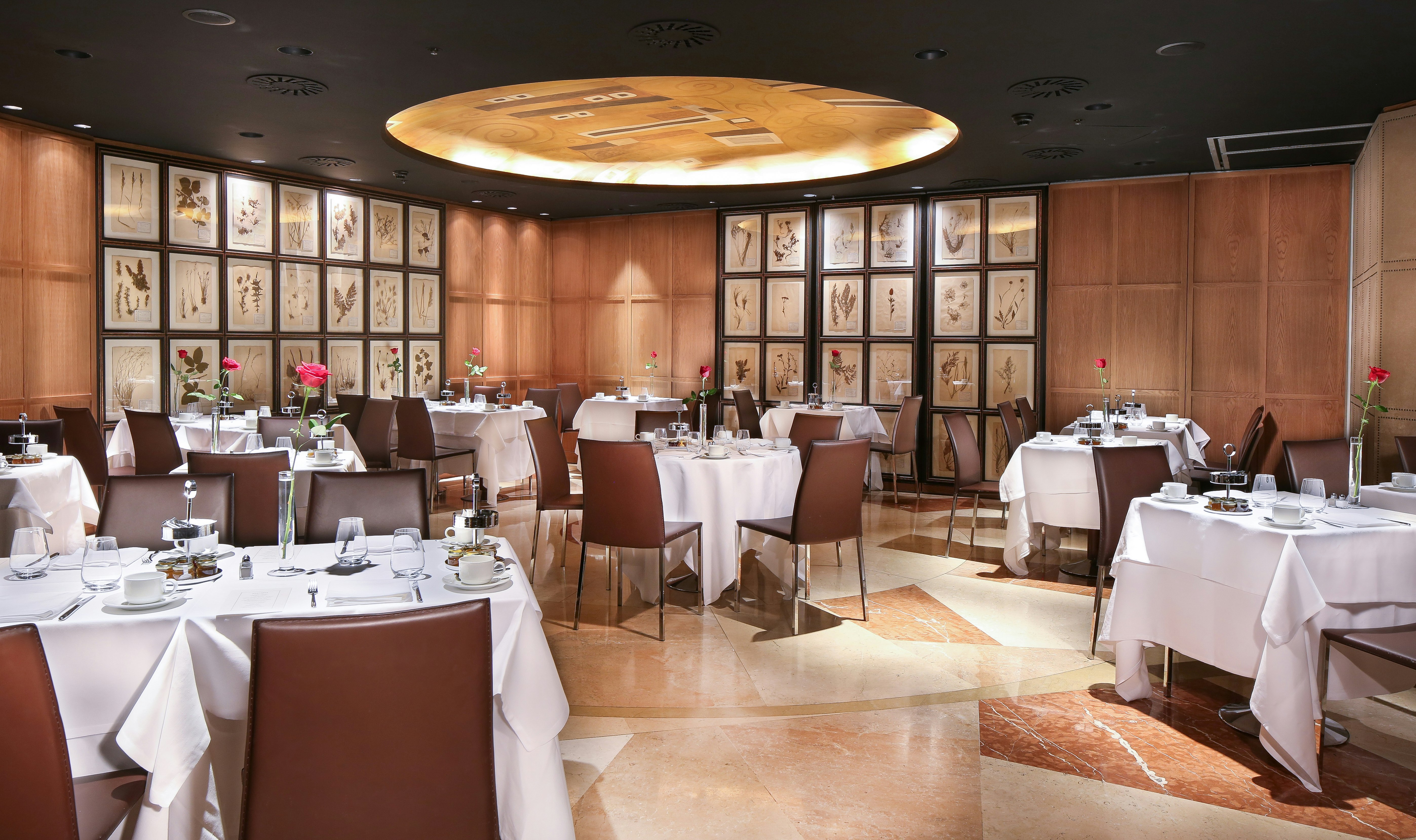 Claris Hotel and Spa 62/69