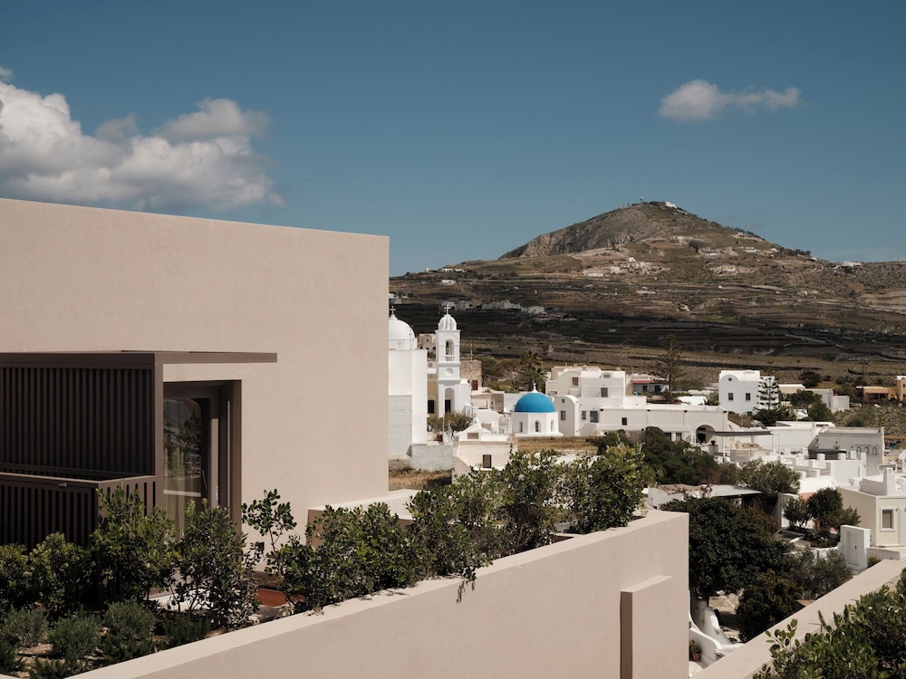 Enarma Suites & Spa 3/65