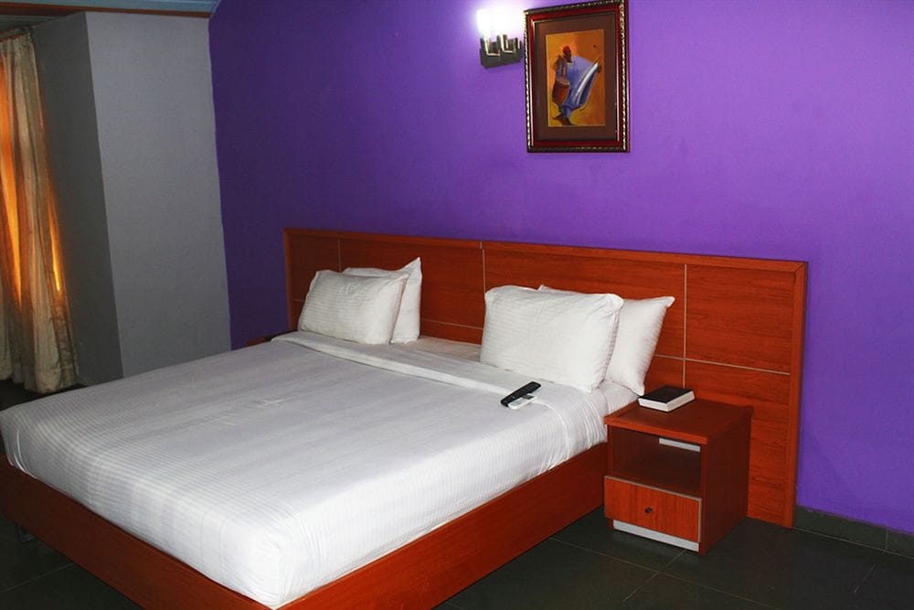 3j Apos S Hotel Ltd 19/64