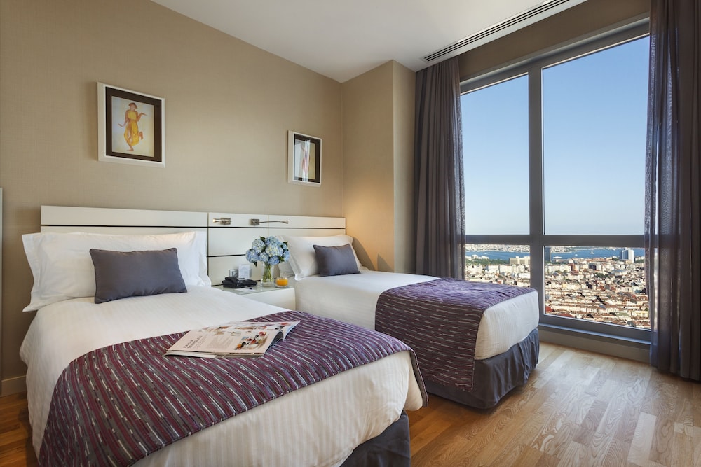 Anthill Suites 15/56