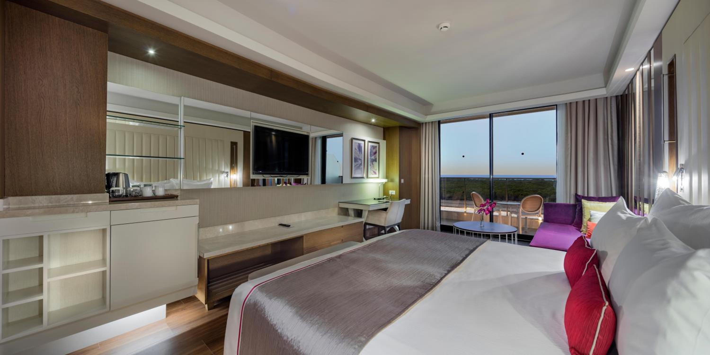 جناح عائلي بإطلالة على البحر
