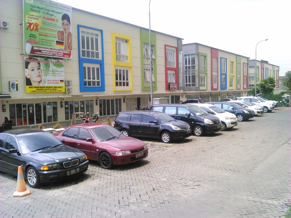 Apartemen The Suites Metro Yudis 31/39