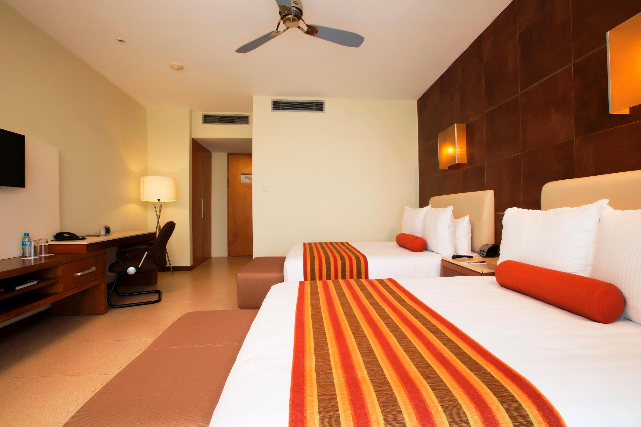 Room, Twin Beds, Balcony