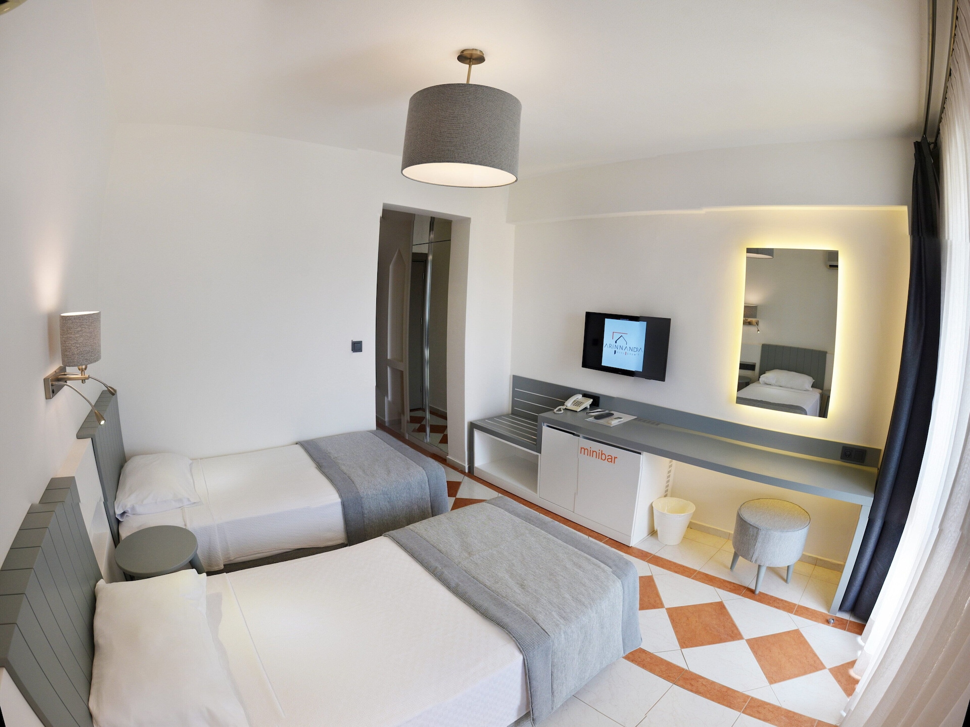 DELUXE, DOUBLE OR TWIN BED, BALCONY