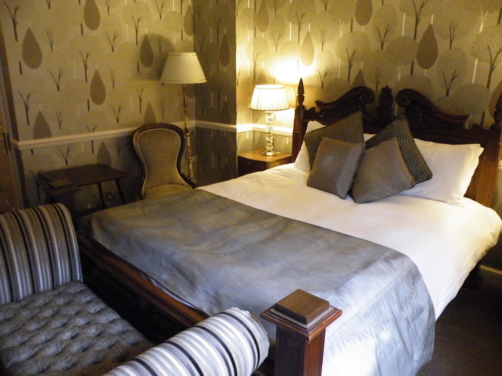 Saracen's Head Hotel 11/39