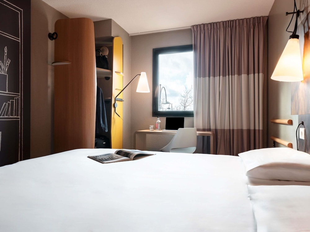 Ibis Rouen Centre Champ De Mars 16/58