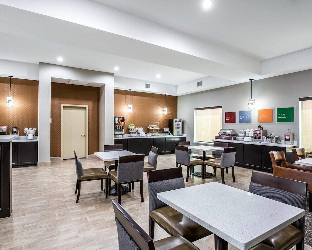 Comfort Suites Northwest - Cy - Fair 47/60