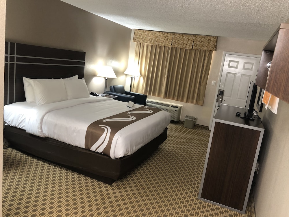 Quality Inn Madisonville TX 12/41