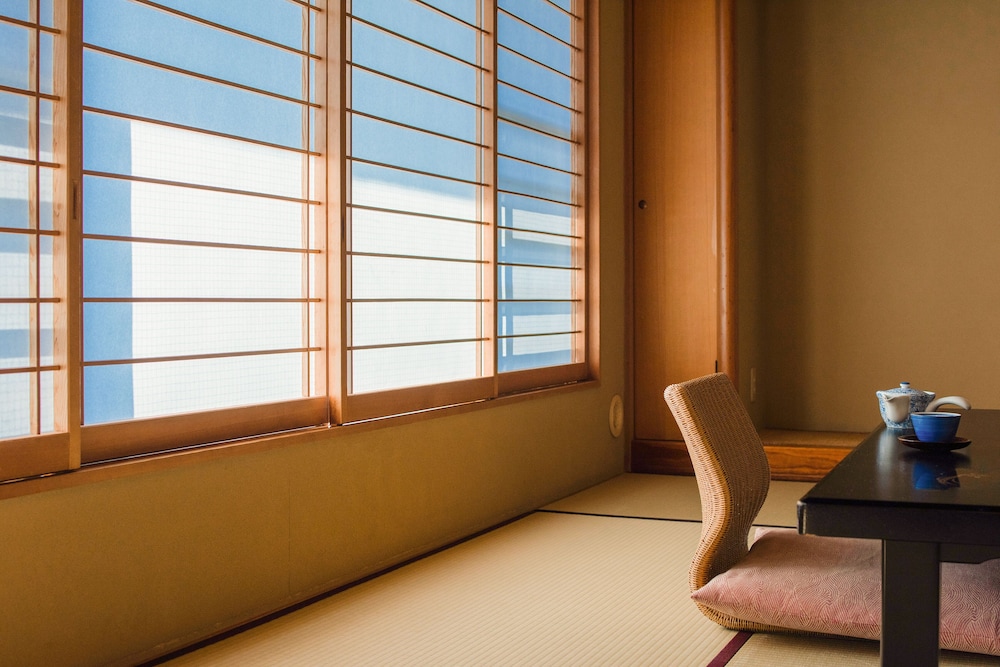 Hotel Hagoromo 32/50