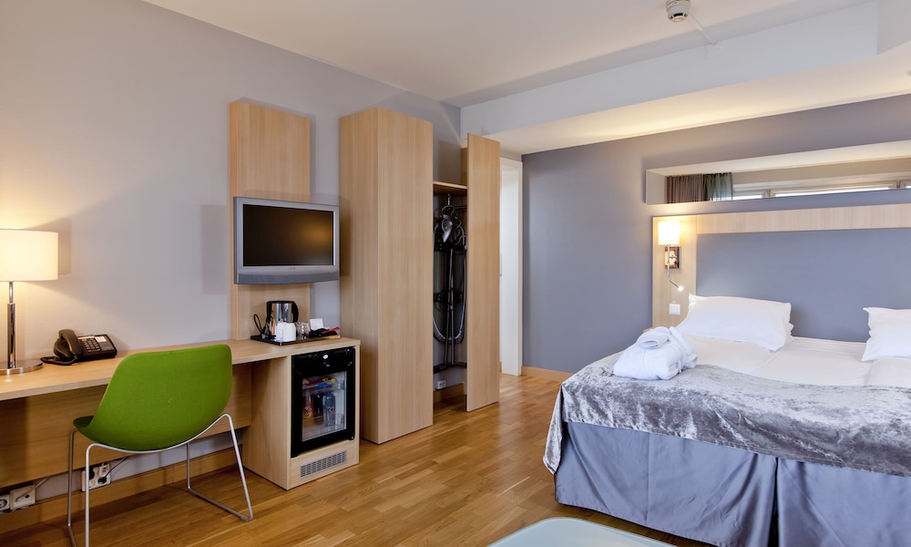 Thon Hotel Lillestrom 9/44