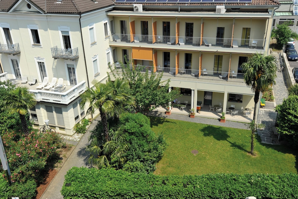 Youth Hostel Locarno 43/50