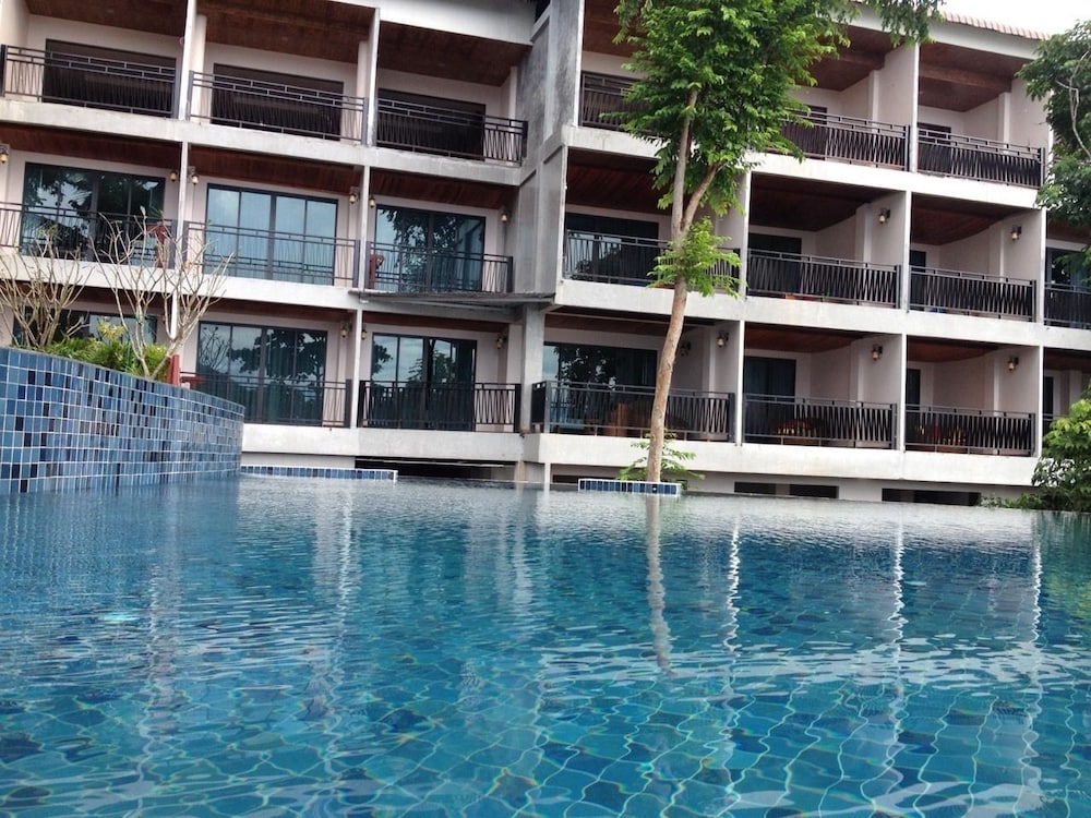 Dusit Buncha Resort 3/50