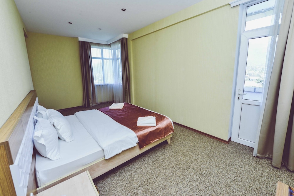 Gabala City 5/40