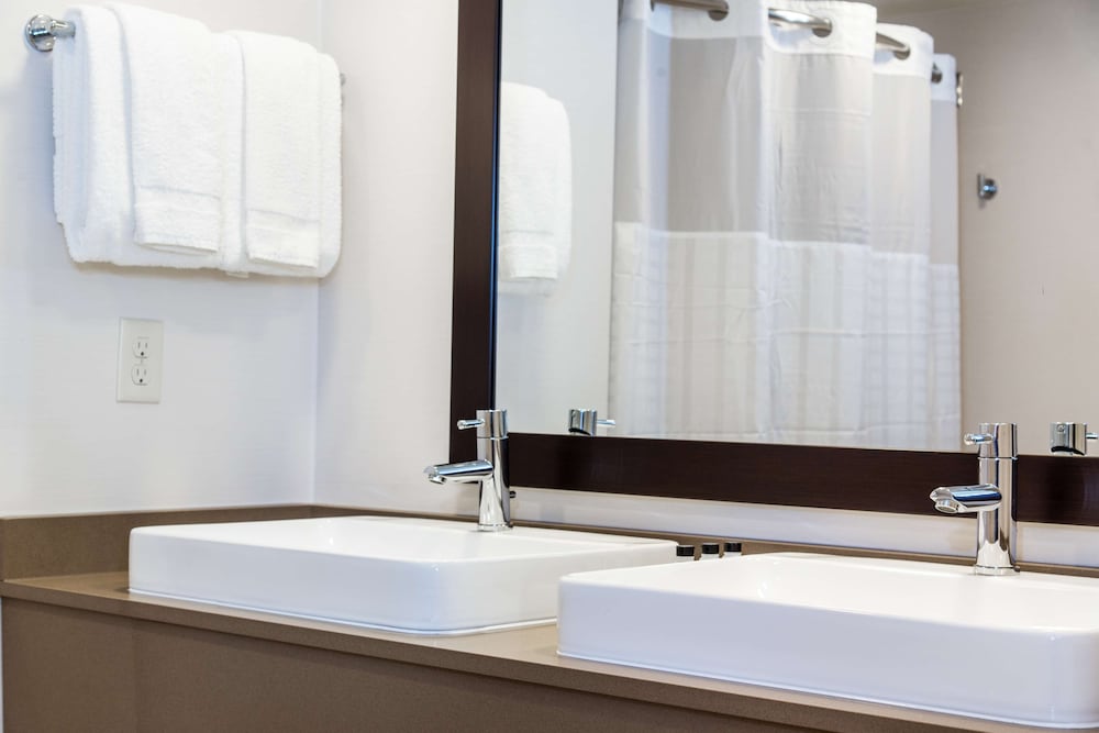 Country Inn and Suites By Radisson Milwaukee West Brookfield Wi 11/42