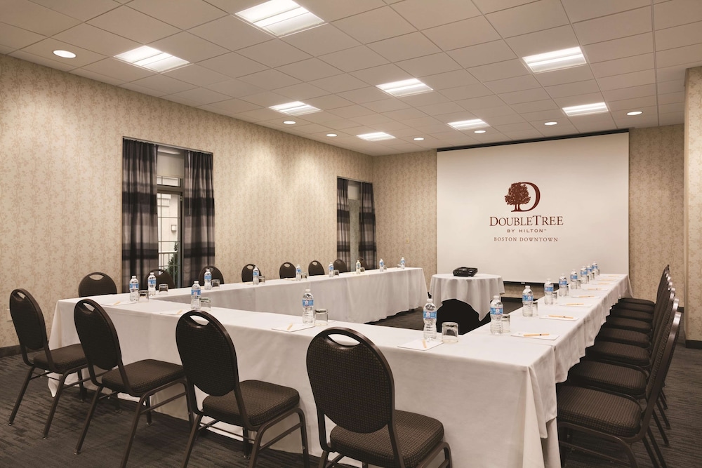 Doubletree By Hilton Boston Downtown 56/56