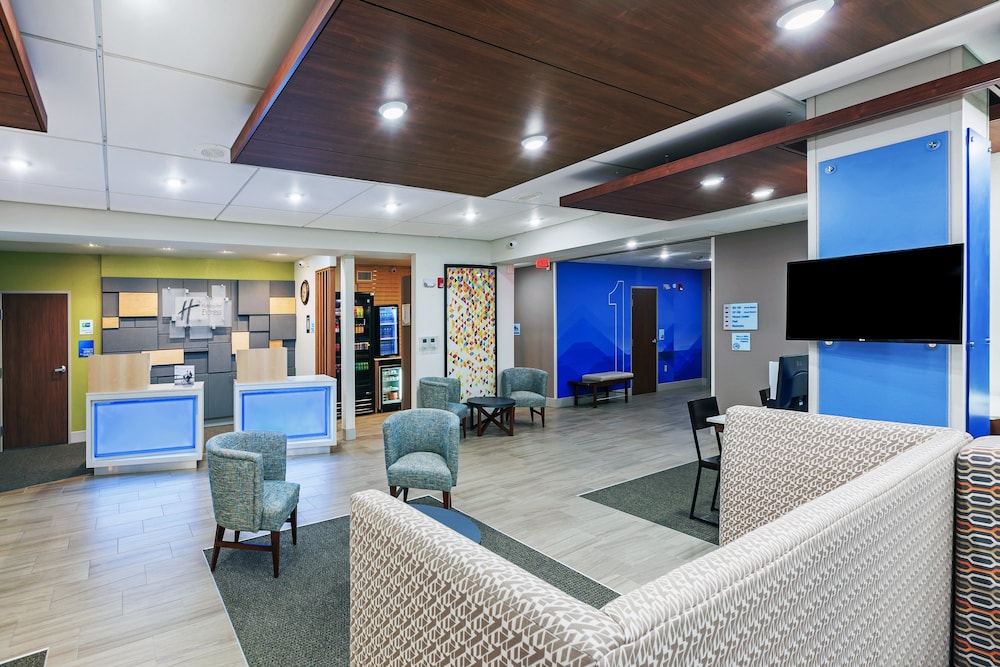 Holiday Inn Express Hotel And Suites Dallas Lewisville 49/69