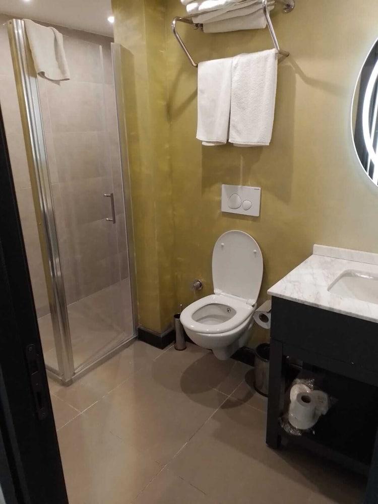 Ixir Hotel Istanbul 25/30
