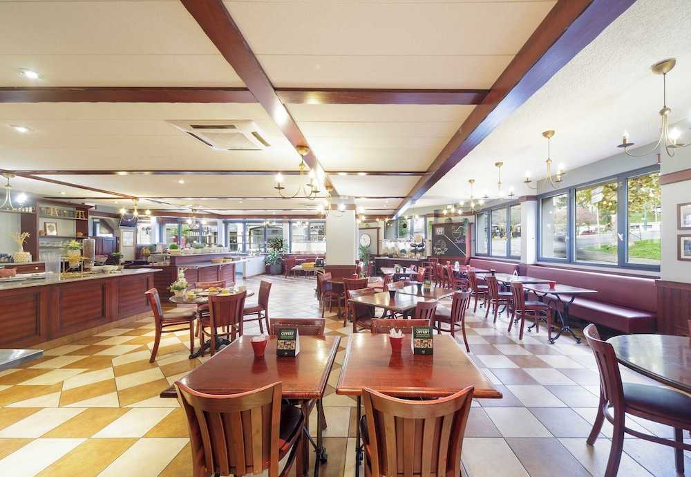 B&B HOTEL Lourdes Centre Gare 3 etoiles 34/48