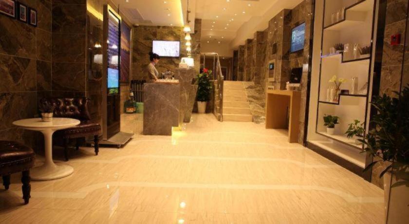 Lavande Hotels Shanghai Railway Station 31/48