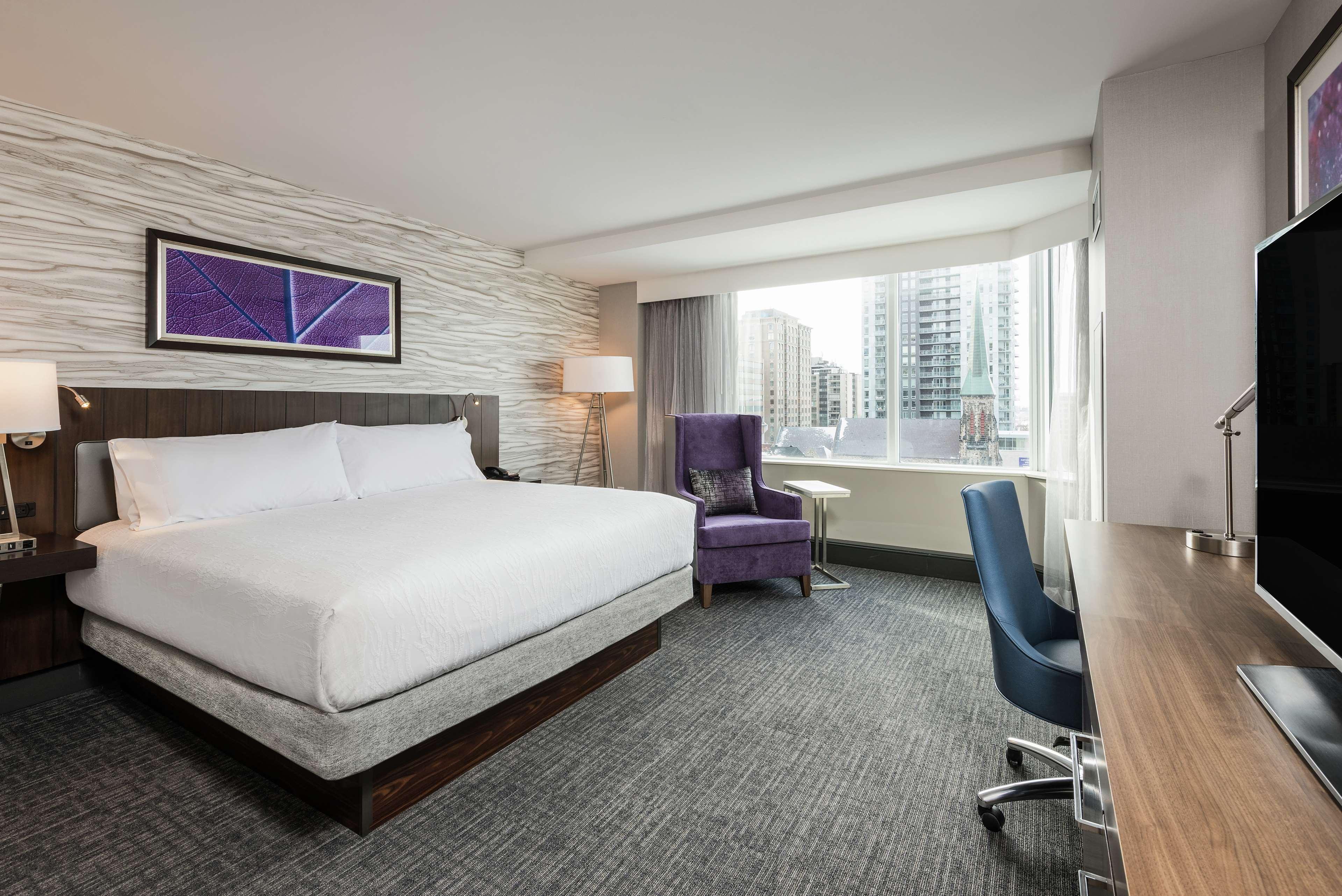 1 BEDROOM, SUITE, KING BED