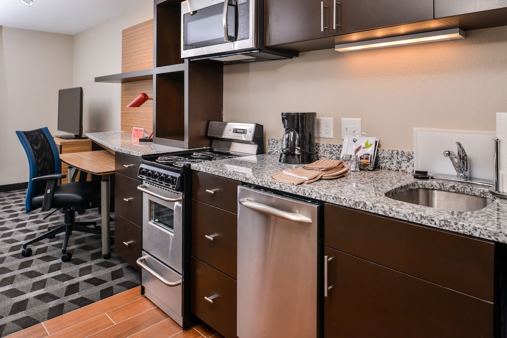 Towneplace Suites By Marriott Charleston-West Ashley 23/31