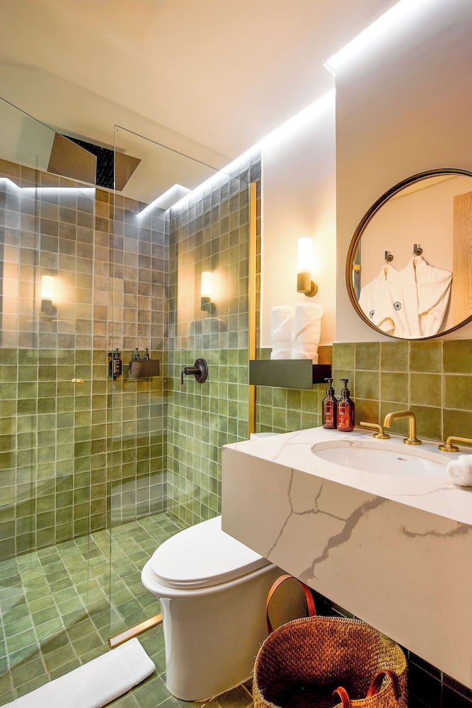 Wellcomm Spa & Hotel 45/50