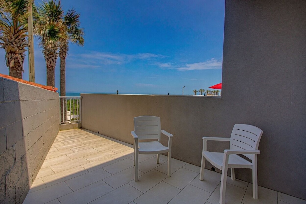 Beach House Inn 23/50