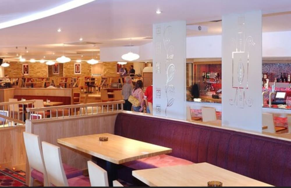 Silverbirch Hotel 60/63