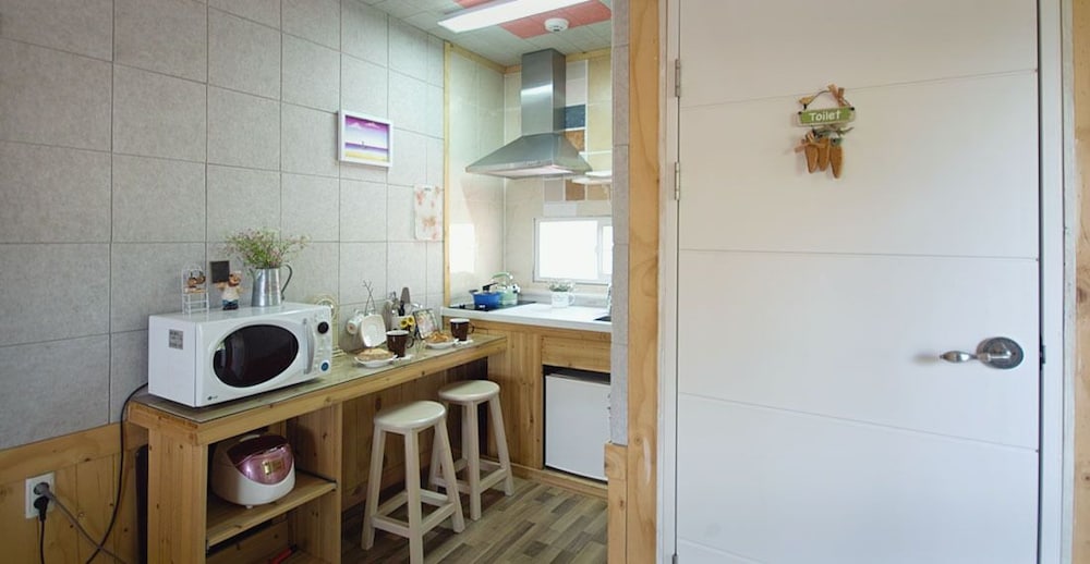 Namhae U.S. Town Bins House Pension 36/37