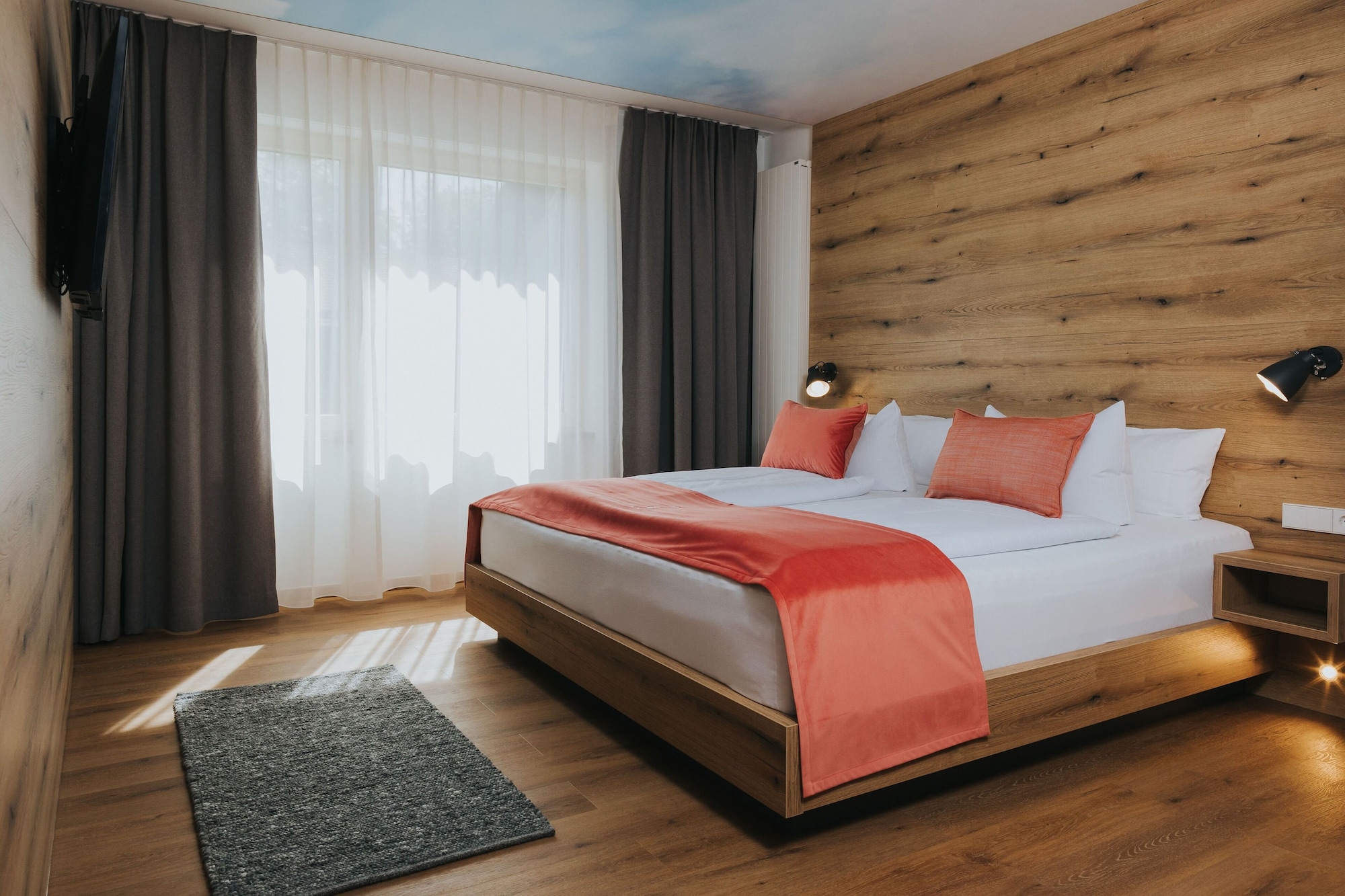 Suite, King Bed, Sofa, Balcony or Terrace
