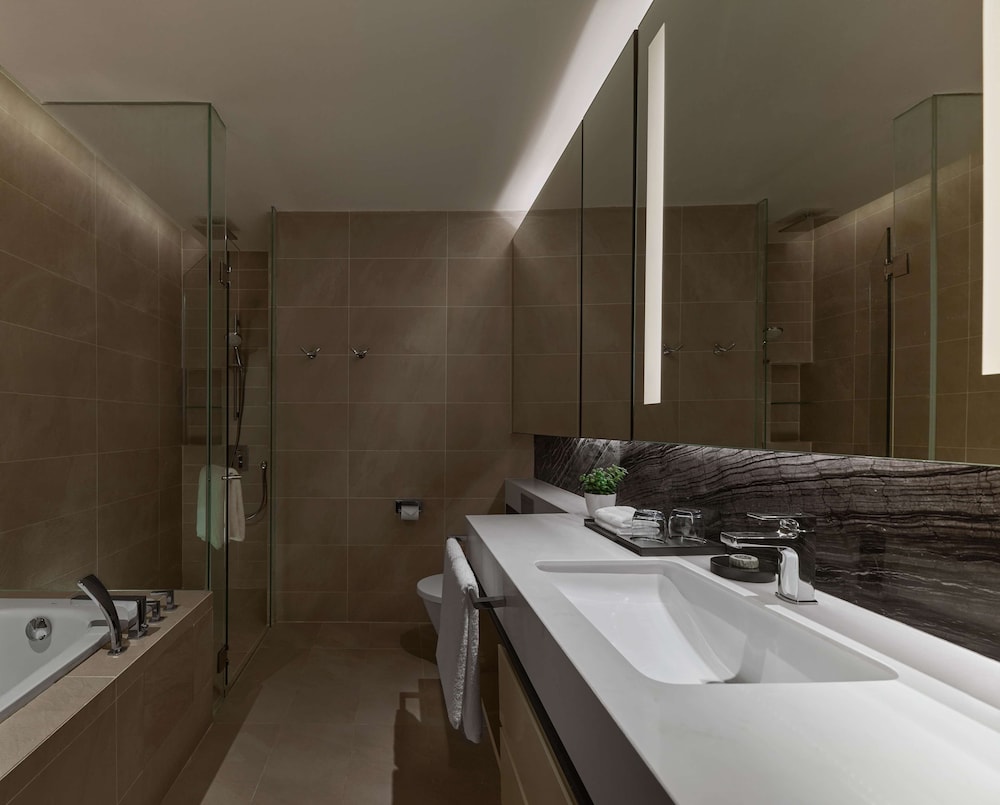Pan Pacific Serviced Suites Kuala Lumpur 42/48