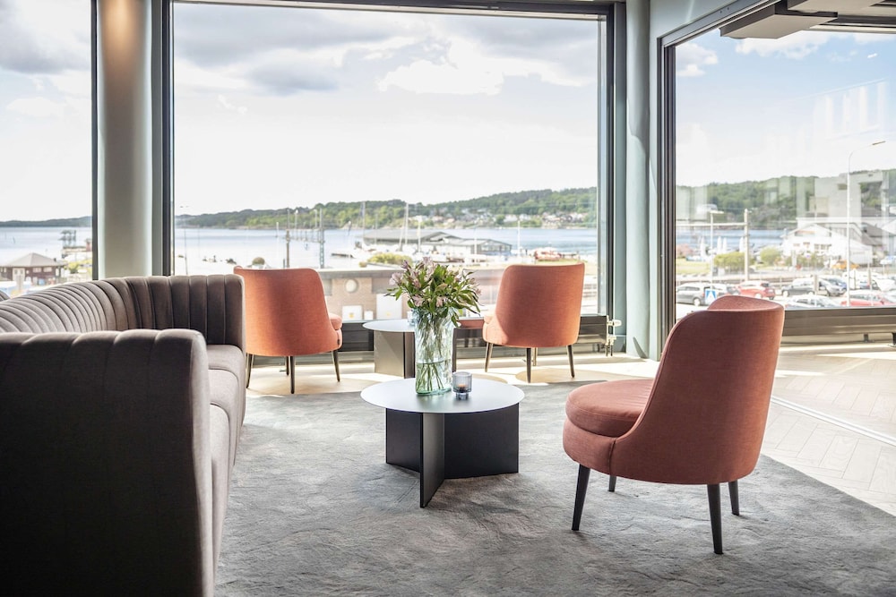 Quality Hotel Grand Larvik 68/73