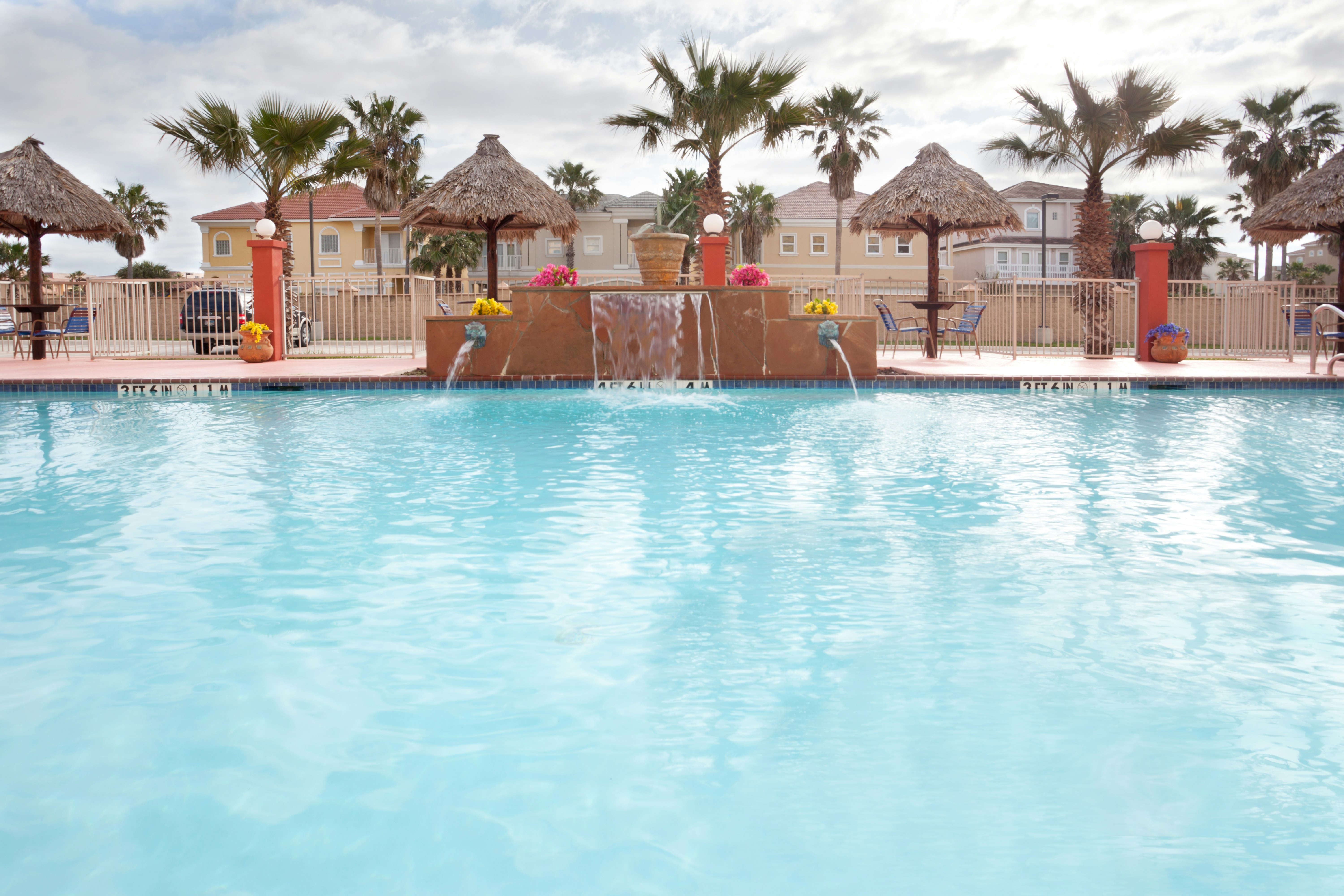 Holiday Inn Express Suites South Padre Island 58/62
