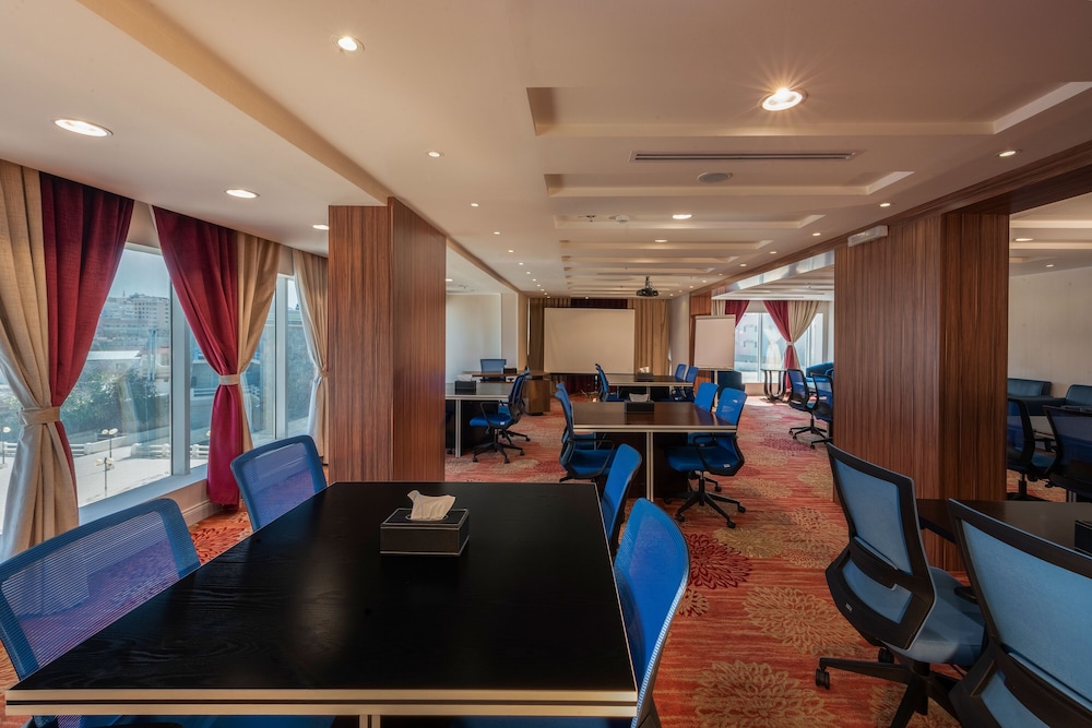 بلو إن(Blue Inn Hotel) 29/39