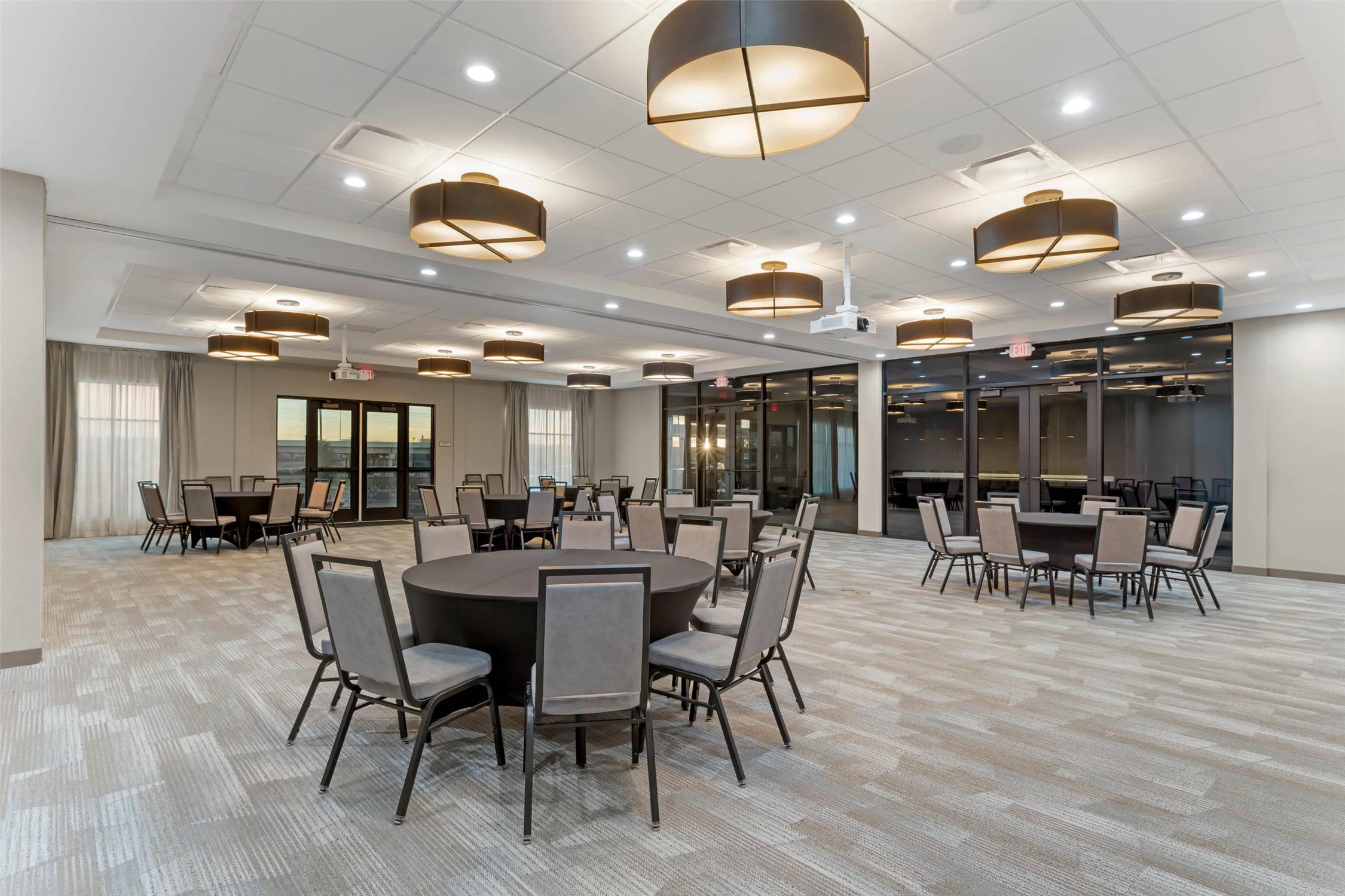 Cambria Hotel Northlake Conference Center - Roanoke 27/29