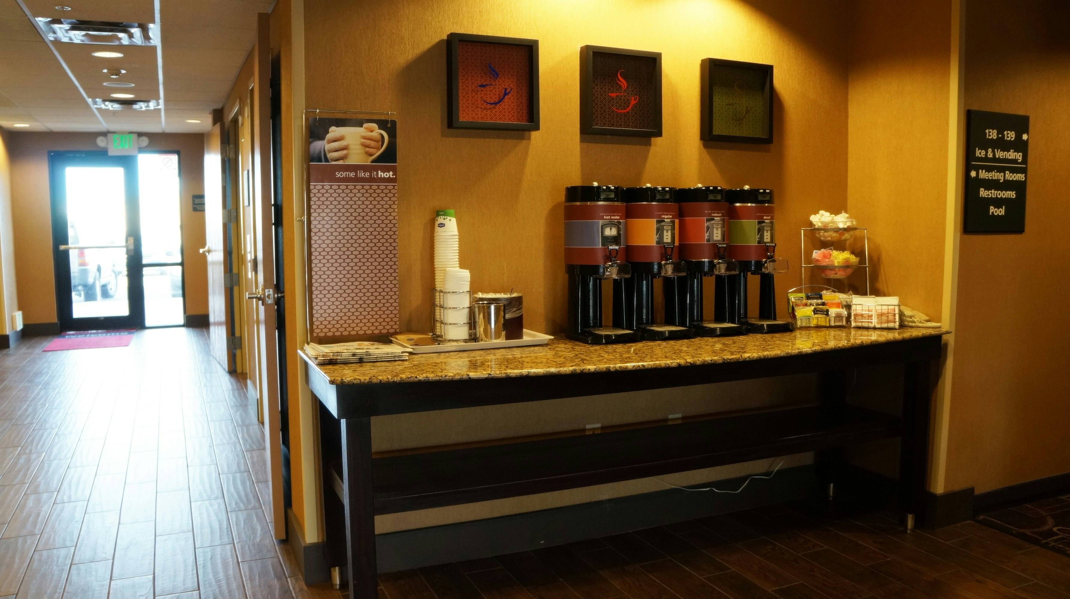 Hampton Inn & Suites Kingman 10/58