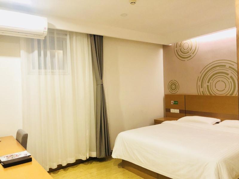 GreenTree Inn Beijing Dujiakan Garden Expo Park Express Hotel 12/18