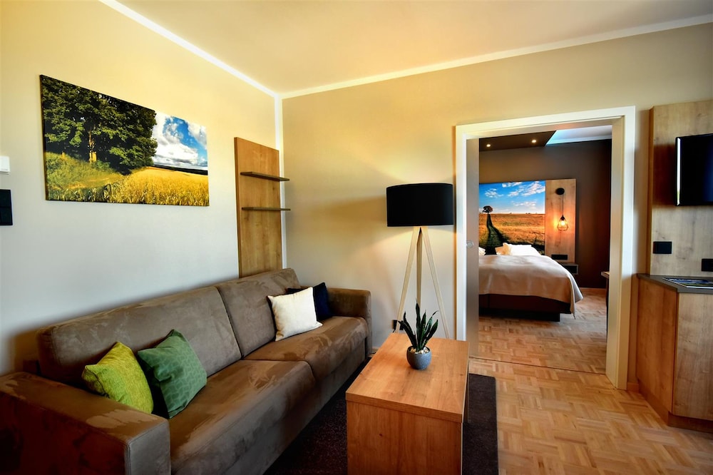 Bio Seehotel Zeulenroda 19/43