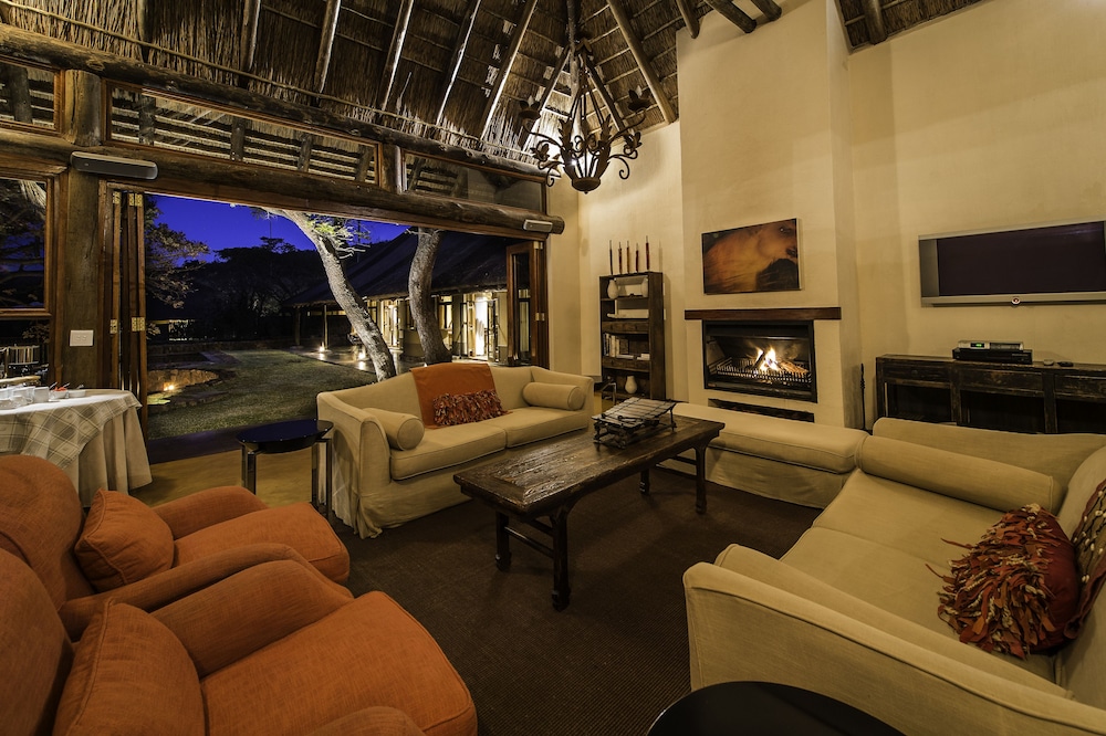 Ekuthuleni Lodge 30/50