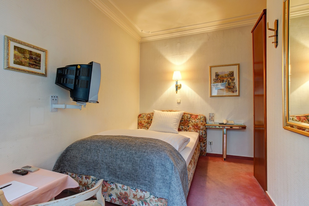 Centro Hotel Arde Koln 27/50