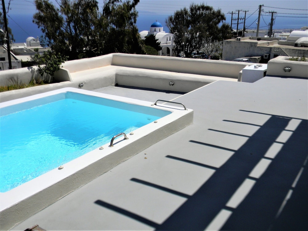 Villa Kisiris 16/40