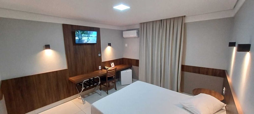 Astron Associado Cristal Palace Hotel 25/56