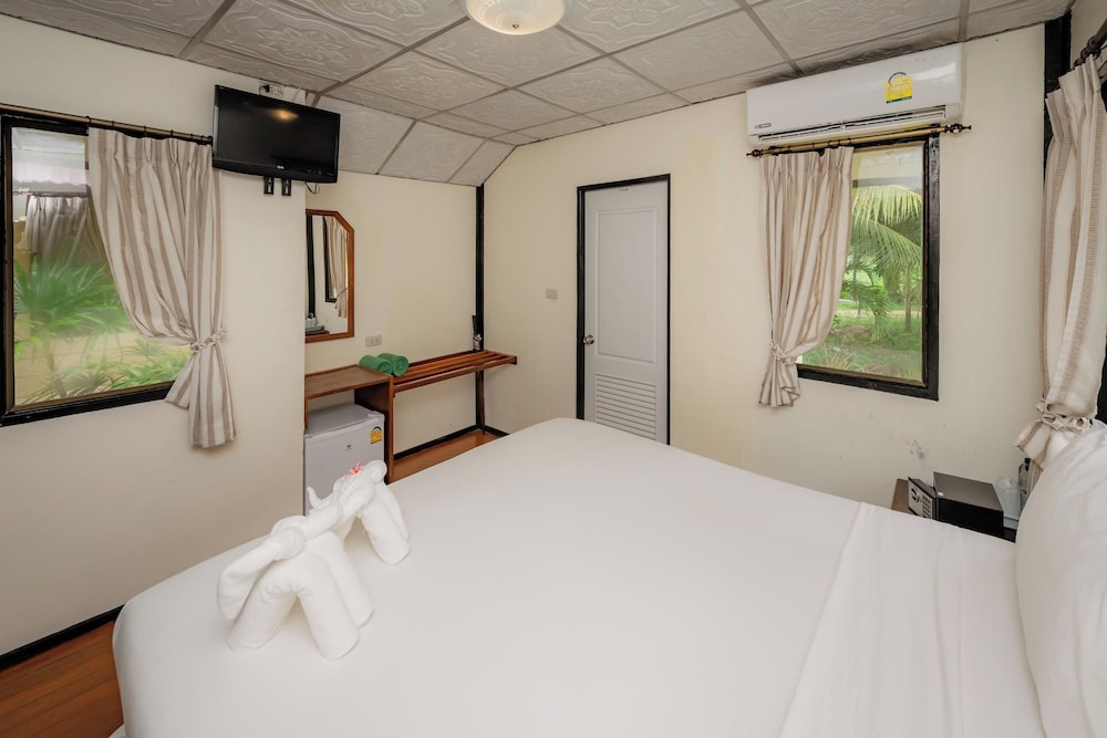 LONG BAY RESORT 8/50