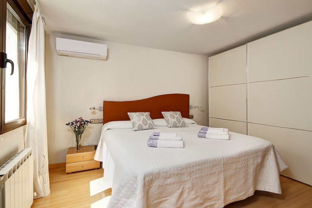 Apartamentos Turisticos Centro 8/50